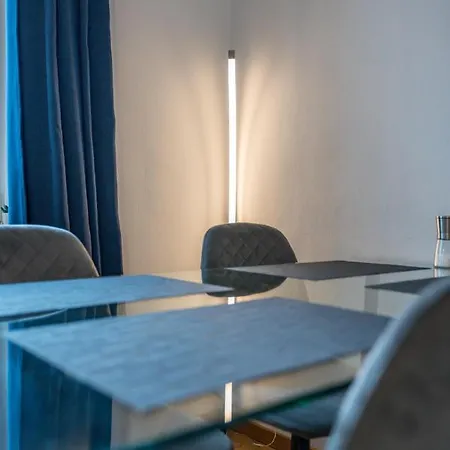 Arbio I Retro Near Hauptbahnhof Leipzig