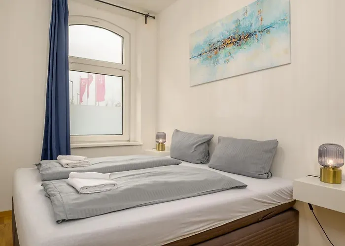 Arbio I Retro Near Hauptbahnhof