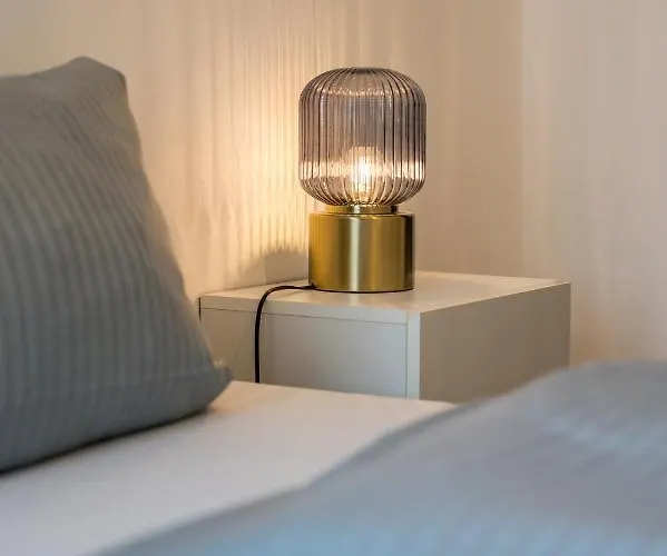 Arbio I Retro Near Hauptbahnhof لبسيا