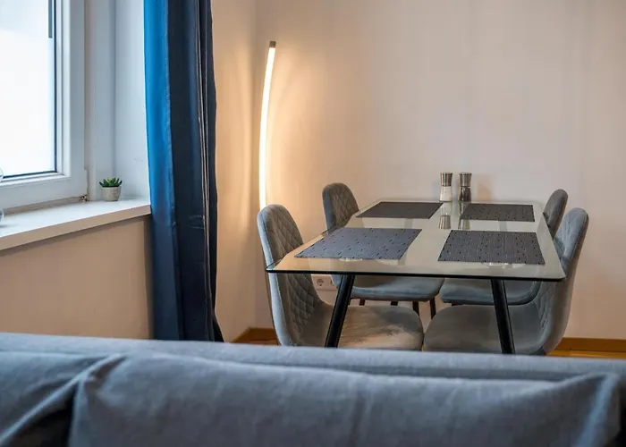 Arbio I Retro Near Hauptbahnhof *